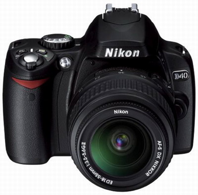 Зеркальная камера начального уровня Nikon D40