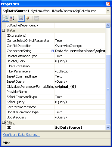 Окно свойств элемента SqlDataSource, установленных с помощью мастера